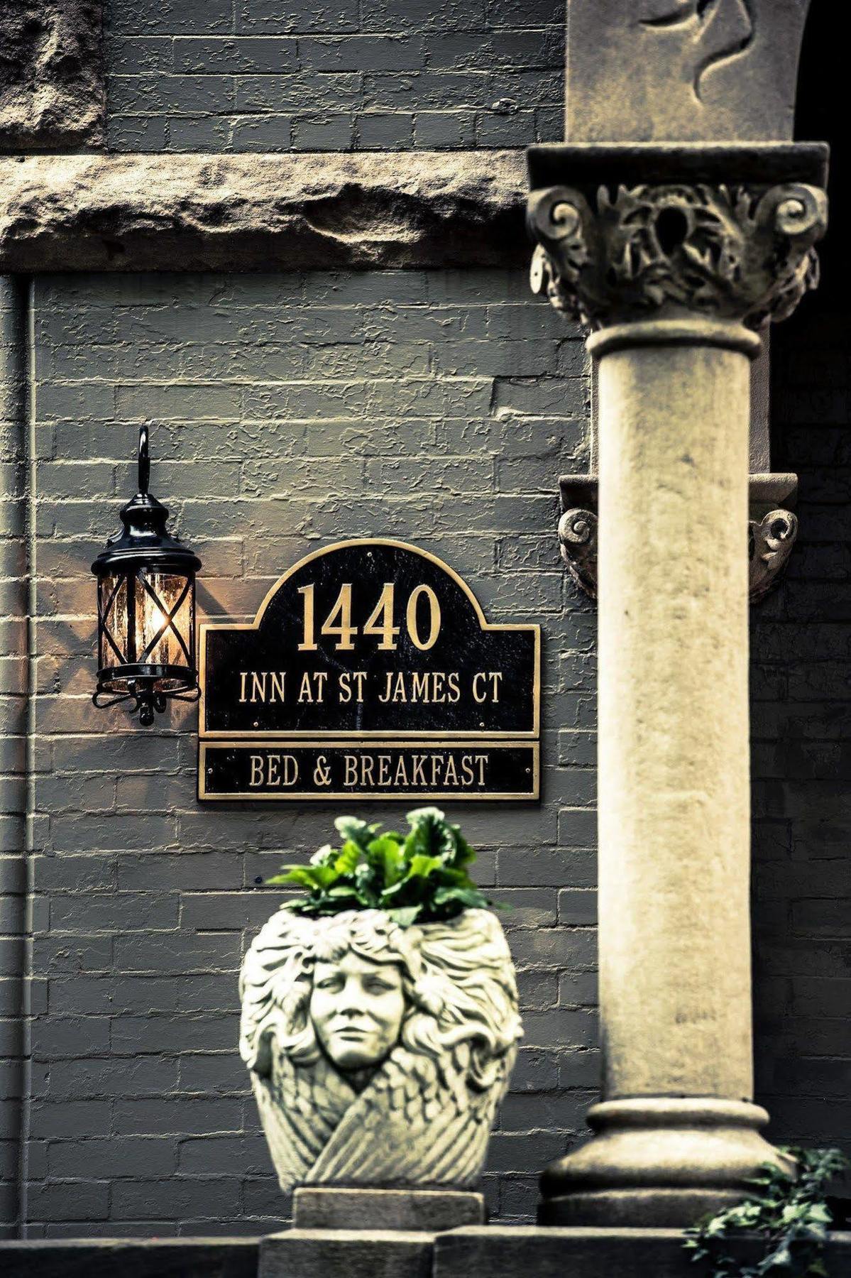 Inn At St James Court Louisville Exterior foto