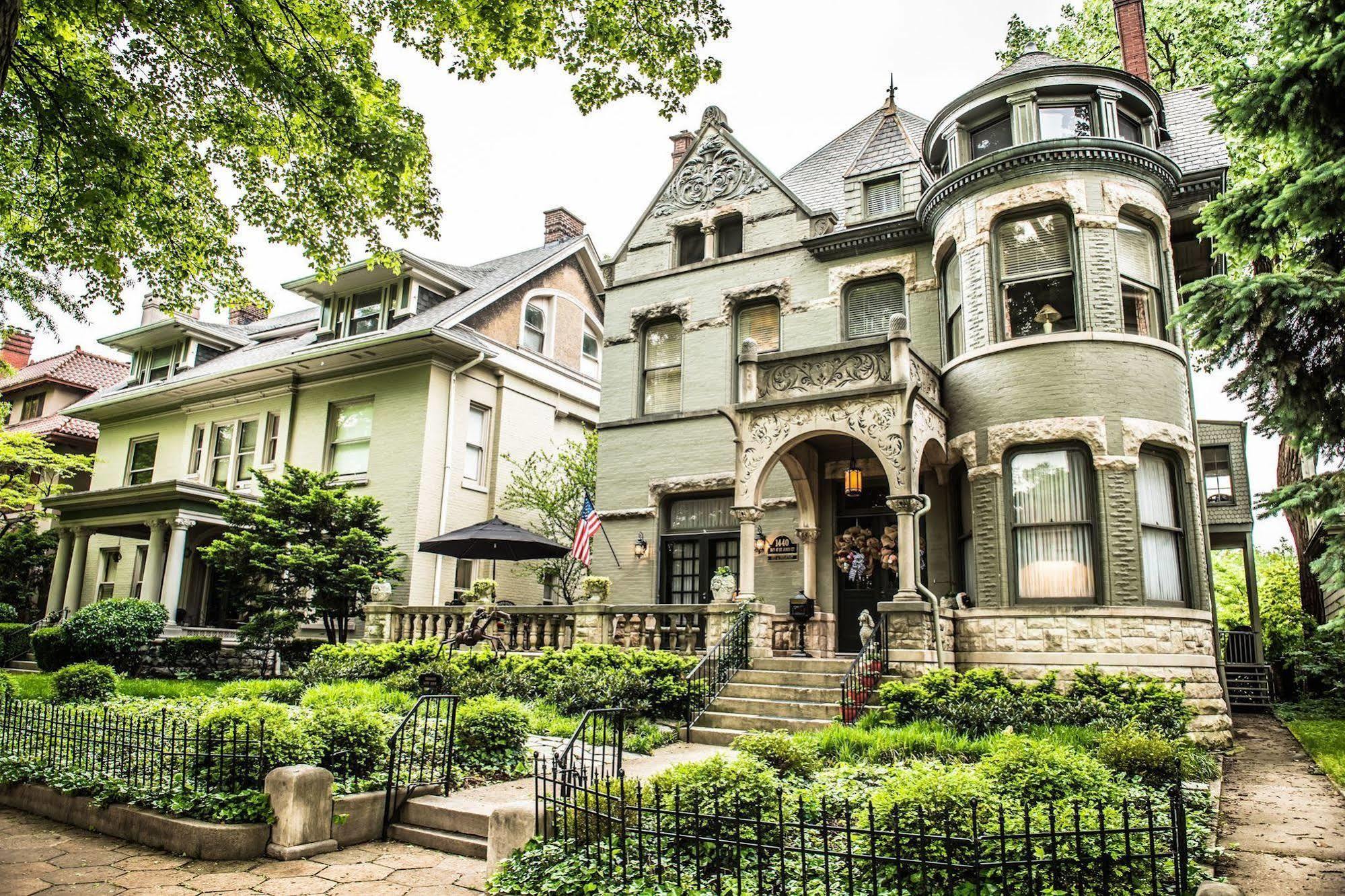 Inn At St James Court Louisville Exterior foto